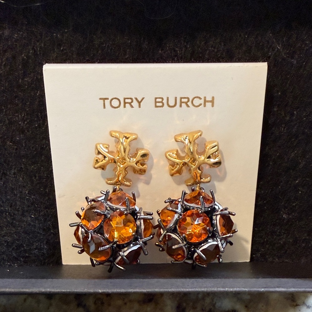 Tory Burch Roxanne crystal drop earrings in an orange color - Picture 2 of 4